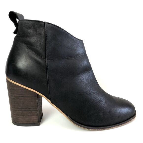 BP Lance Leather Block Heel Bootie - Picture 8 of 16
